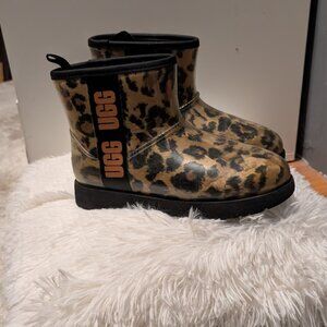 ugg leopard print waterproof ankel boots almost new